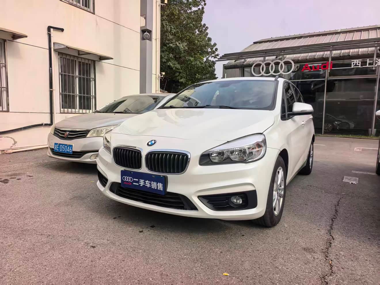 BMW 2 Series Tourer (Imported) 2015 car image 