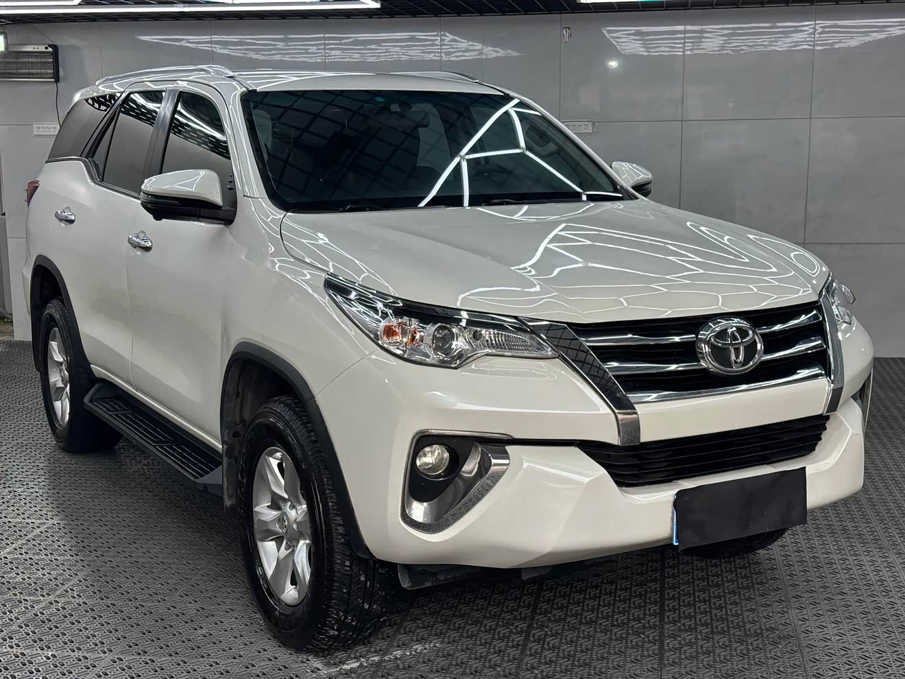 Toyota 2019 car image 