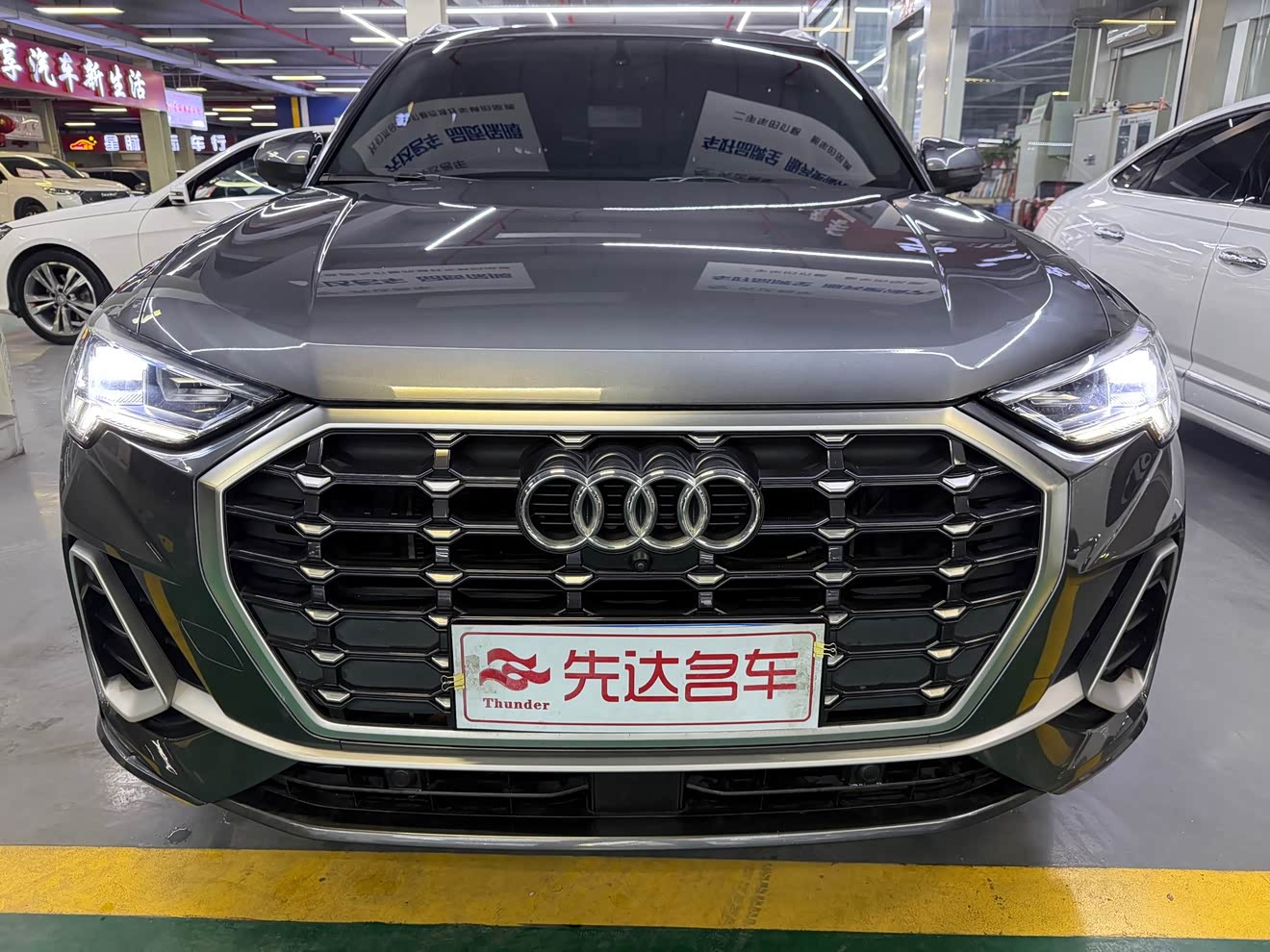 Audi Q3 2020 immagine di auto 