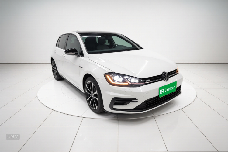 Volkswagen Golf 2020 car image #4