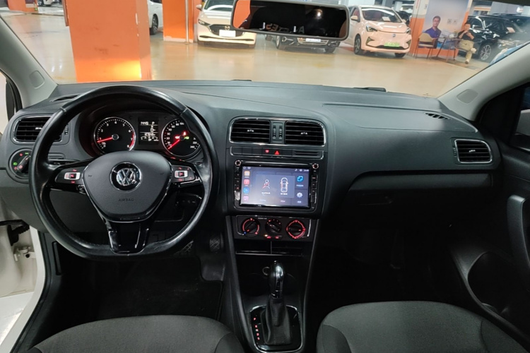 Volkswagen Polo 2016 #10 Volkswagen Polo 2016 car image #10