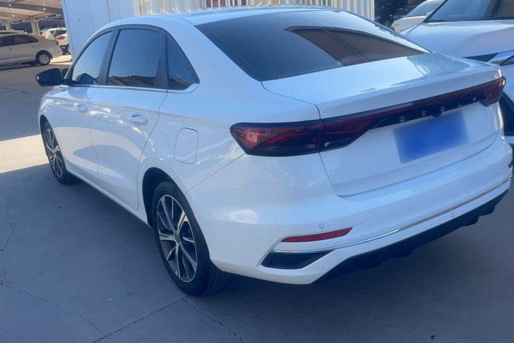 GEELY Emgrand 2021 #7 GEELY Emgrand 2021 car image #7