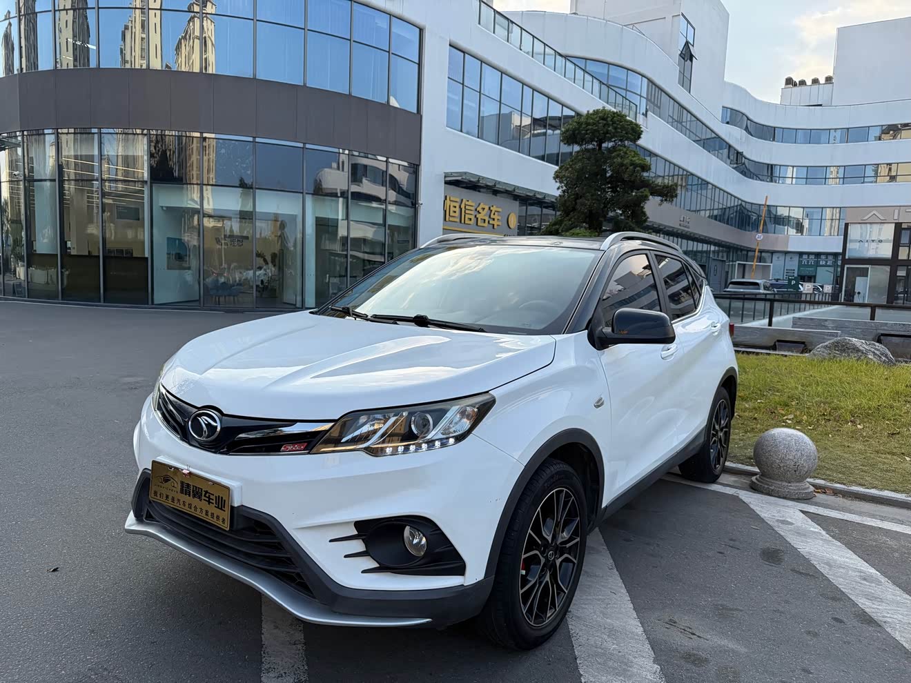 Soueast DX3 2017 Soueast DX3 2017 imagen de coche