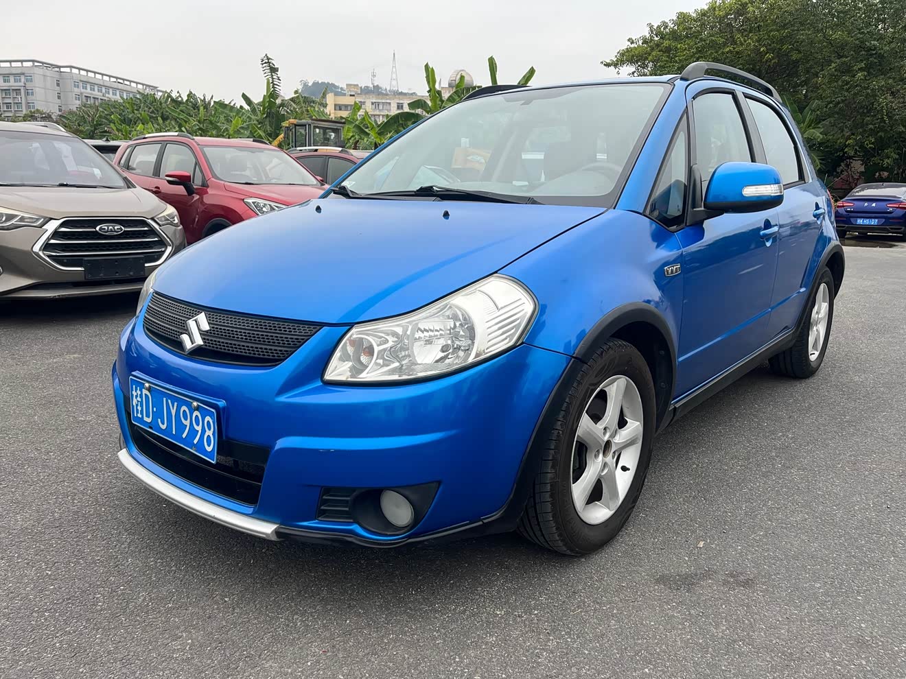 Suzuki SX4 2010 汽车图片 