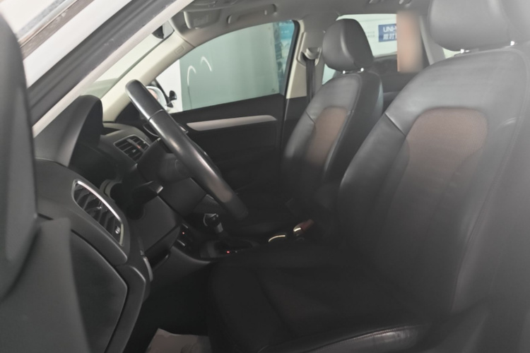 Audi Q3 2017 #15 Audi Q3 2017 car image #15