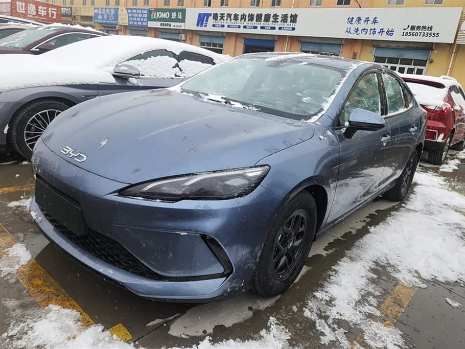 BYD Seal 05 DM-i 2025 car image 