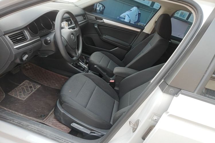 Volkswagen Bora 2023 car image #15