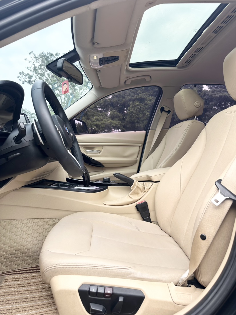 BMW 3 Series 2012 #4 BMW 3 Series 2012 car image #4