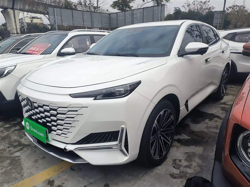 Changan UNI-K iDD 2022 car image 