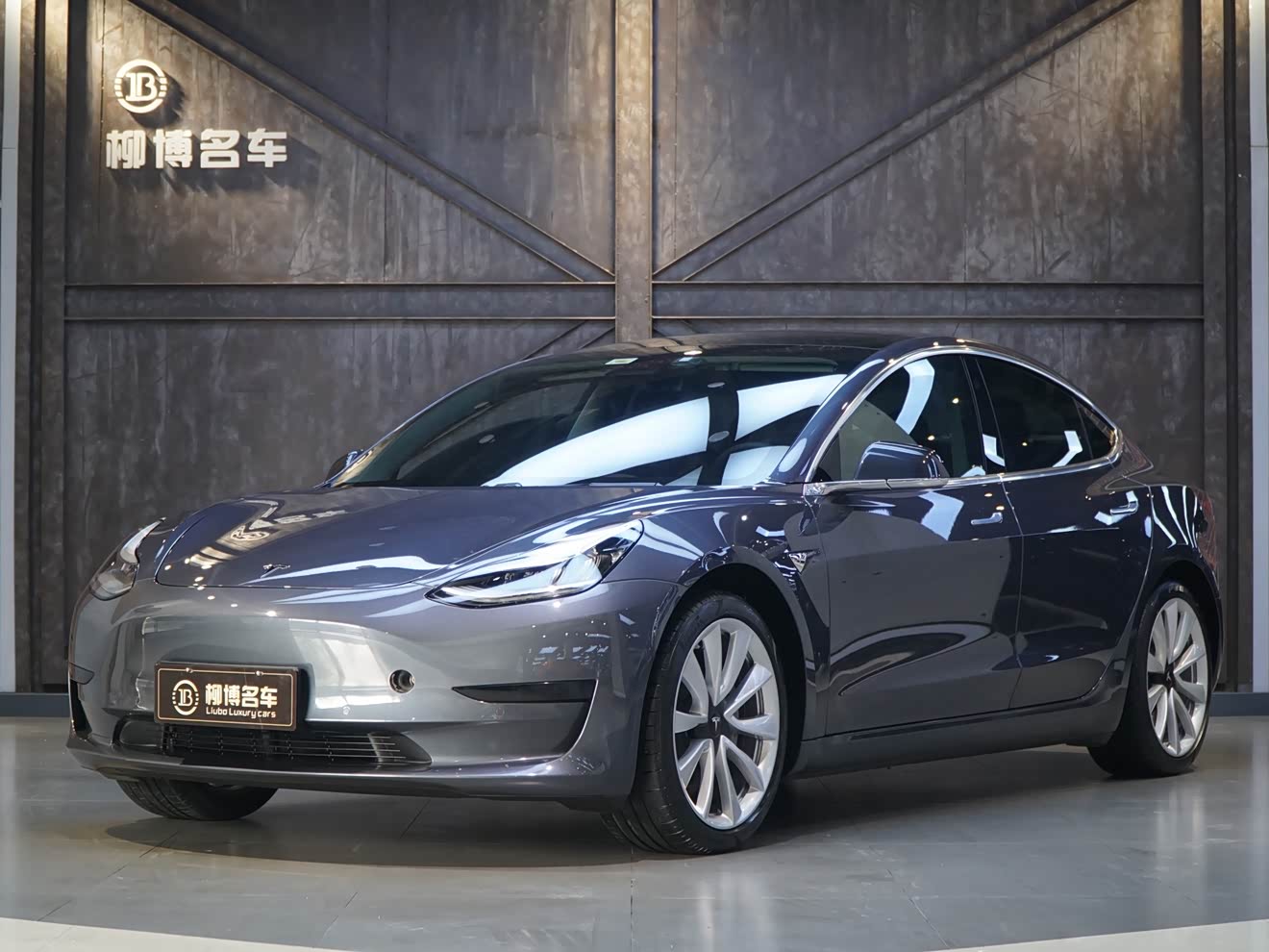 Tesla Model 3 2020 car image 