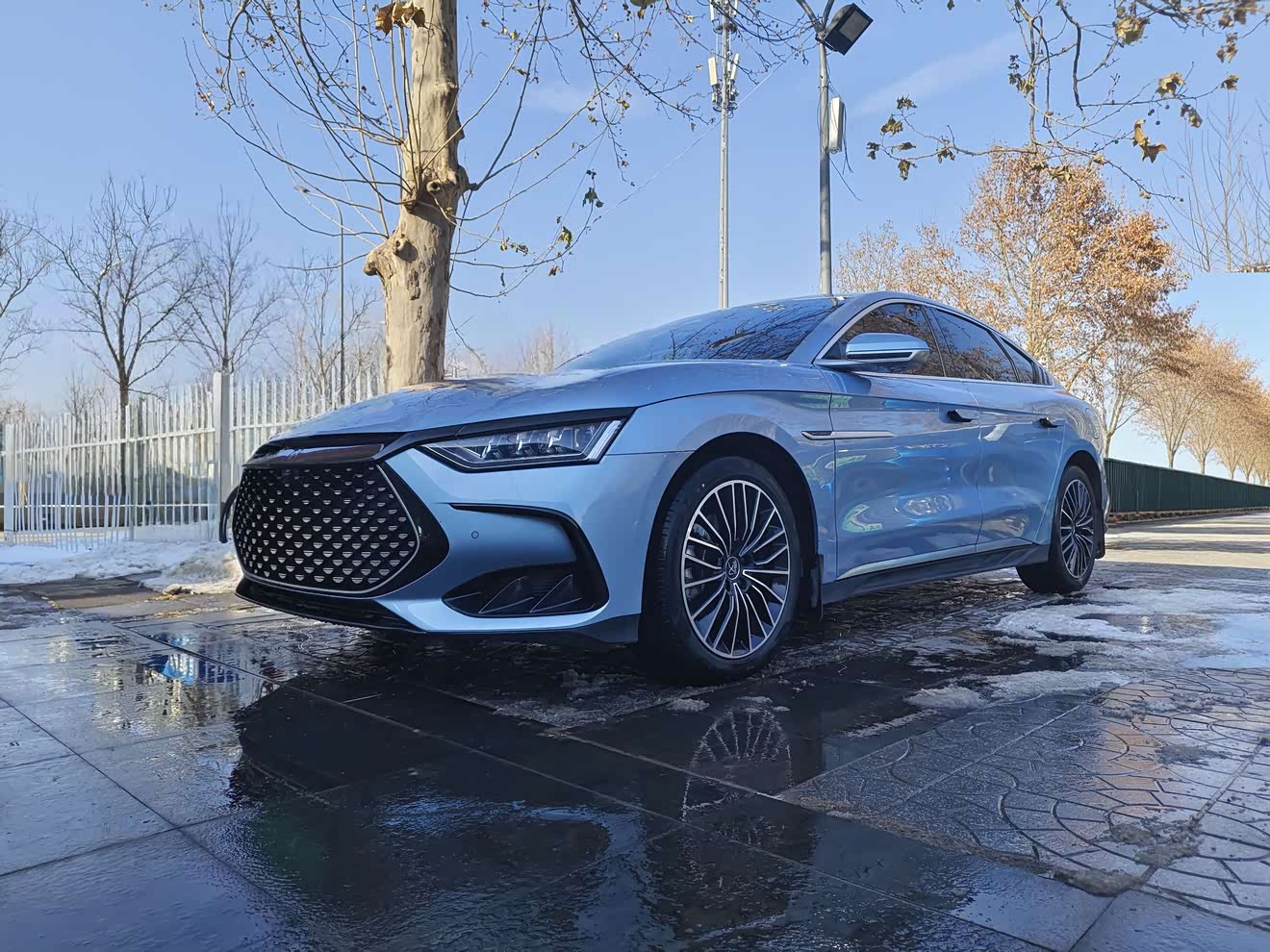 比亚迪 汉 2023 汽车图片 