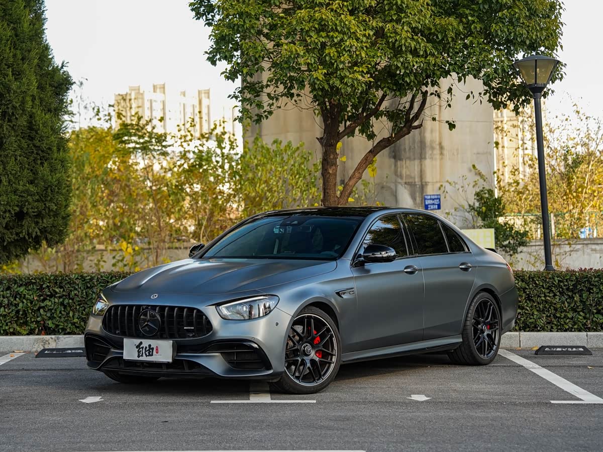 Mercedes-Benz E AMG 2021 immagine di auto 