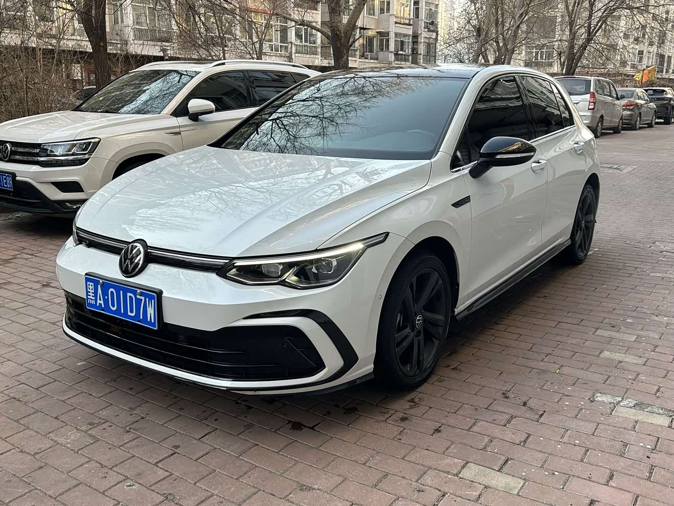 Volkswagen Golf 2022 car image 