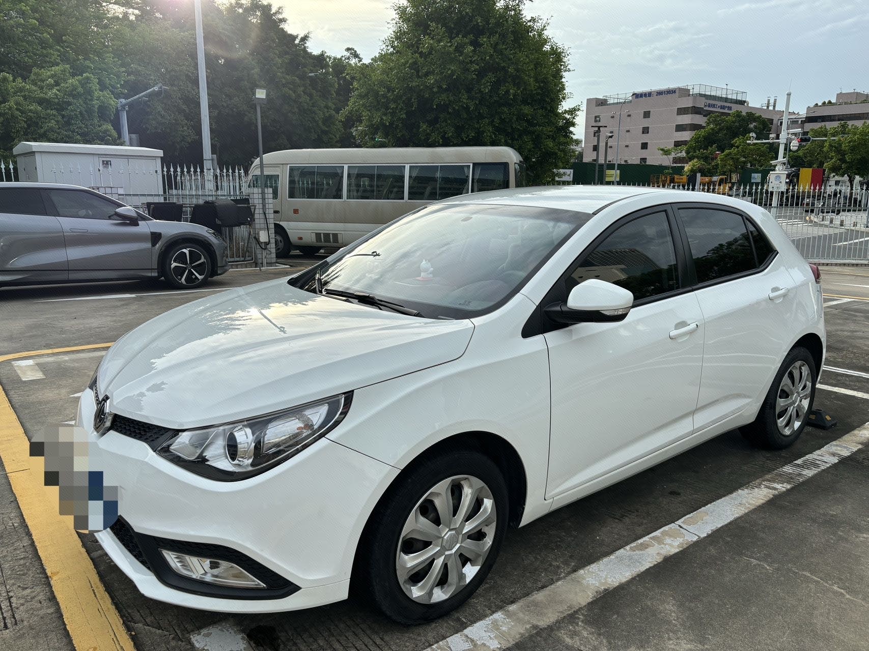 MG 5 2015 MG 5 2015 car image