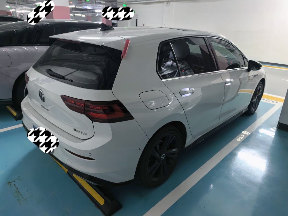 Volkswagen Golf 2022 car image #7