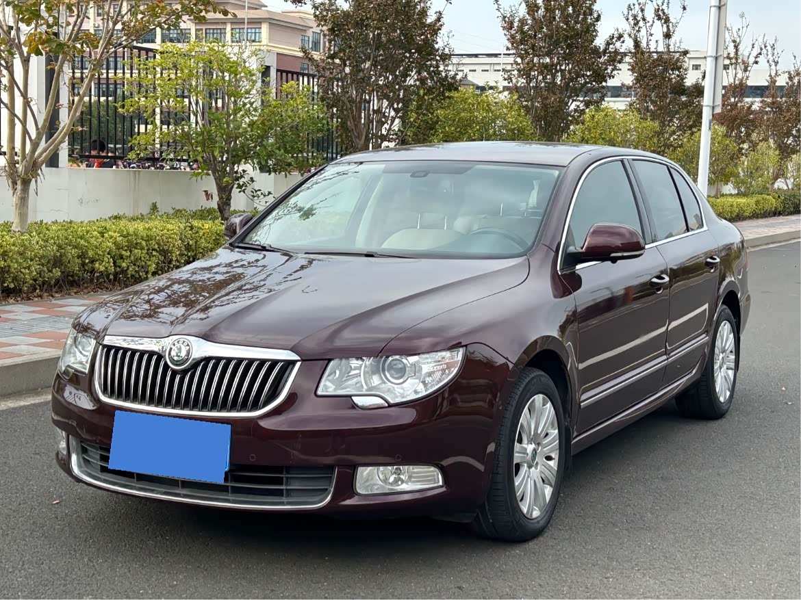 Skoda Superb 2012 Skoda Superb 2012 immagine di auto