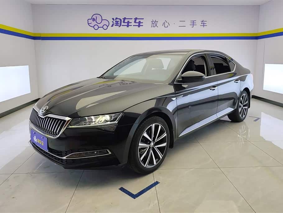Skoda Superb 2024 car image 