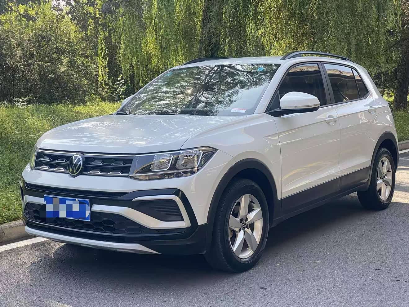 Volkswagen T-Cross 2023 car image 