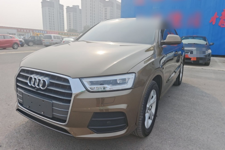 Audi Q3 2019 car image #2