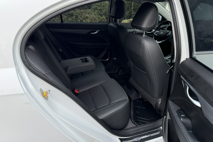 GEELY Emgrand 2021 #12 GEELY Emgrand 2021 imagem de carro #12