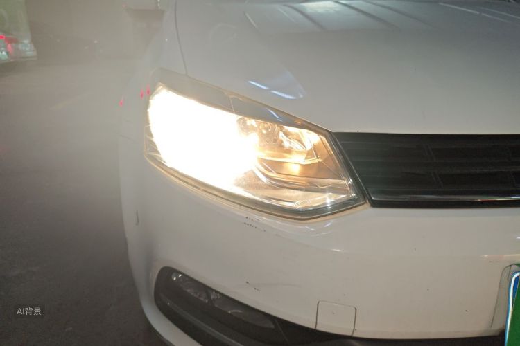 Volkswagen Polo 2016 car image #8