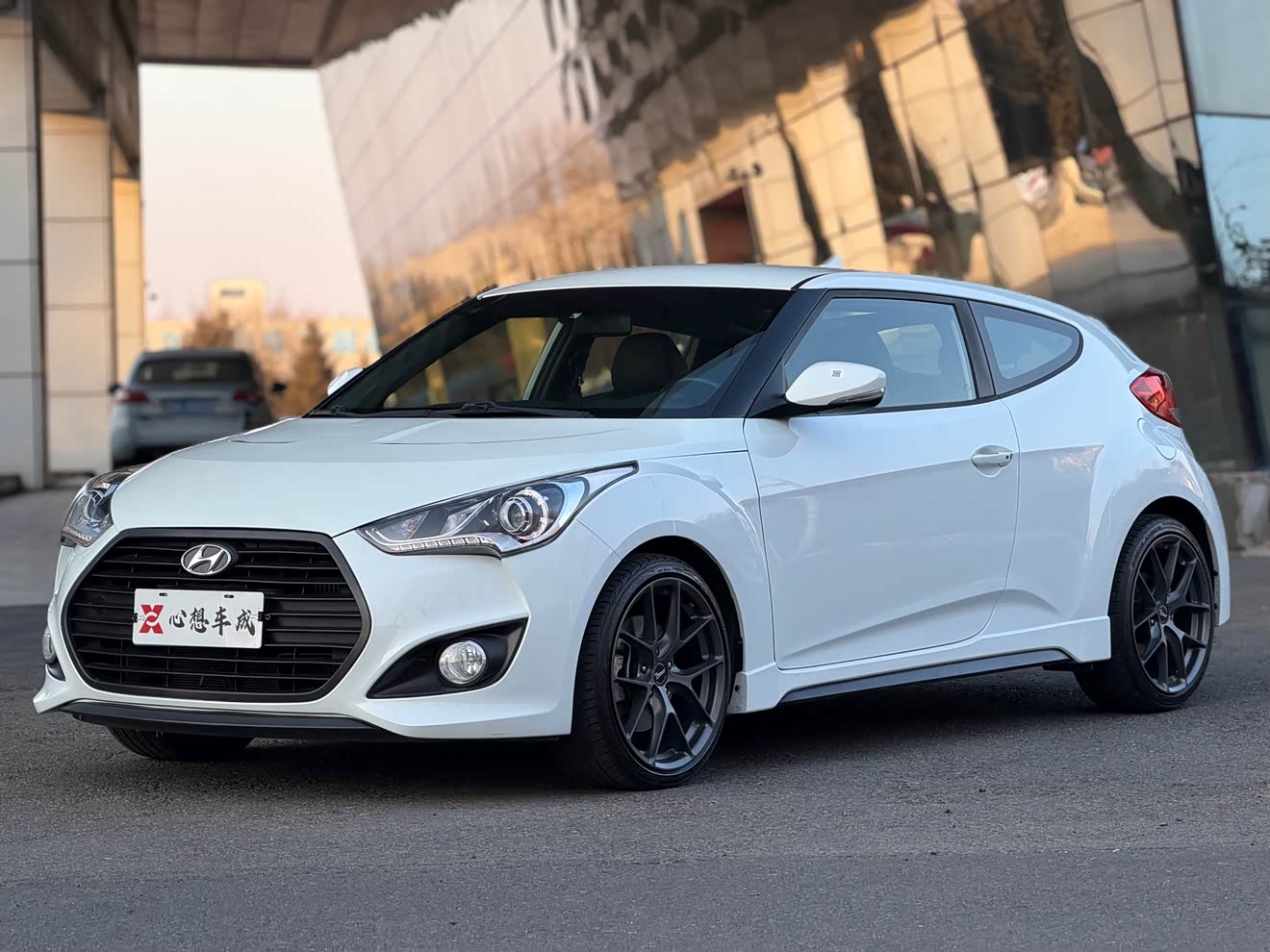Hyundai Veloster 2015 car image 