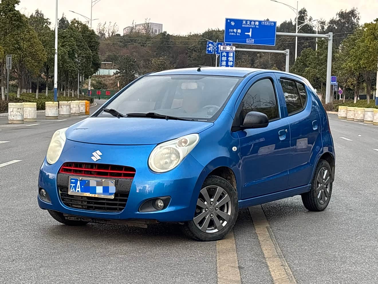 Suzuki 2011 Suzuki 2011 car image