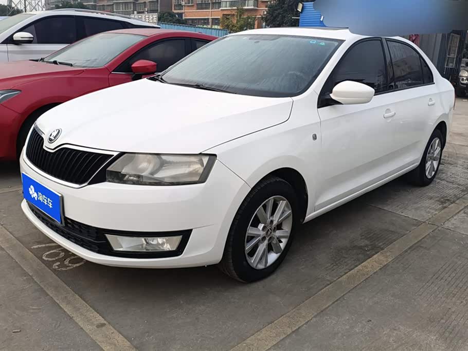 Skoda Rapid 2015 car image 