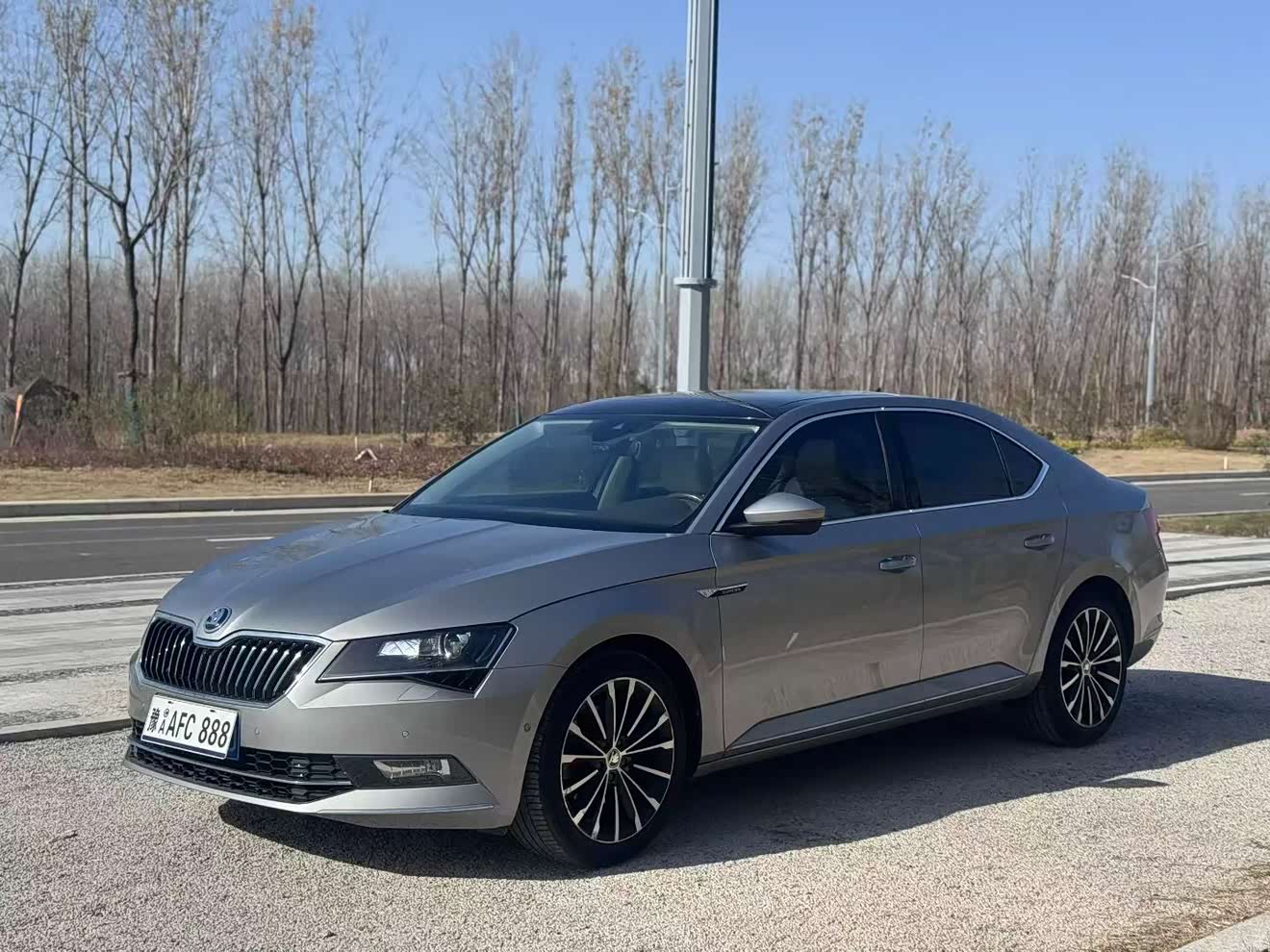 Skoda Superb 2016 Skoda Superb 2016 car image