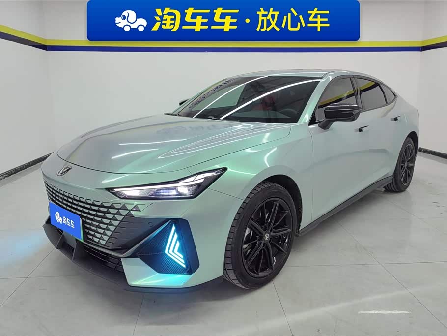 Changan UNI-V iDD 2023 car image 