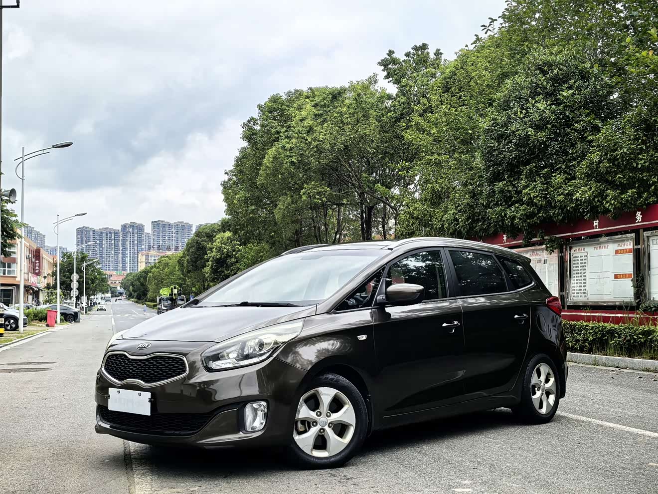 Kia Carens 2015 汽车图片 