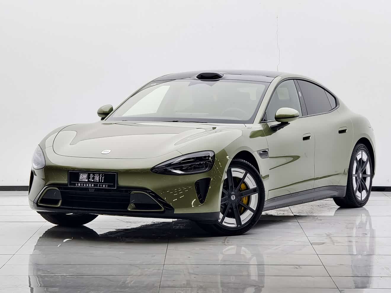 MI SU7 2025 汽车图片 