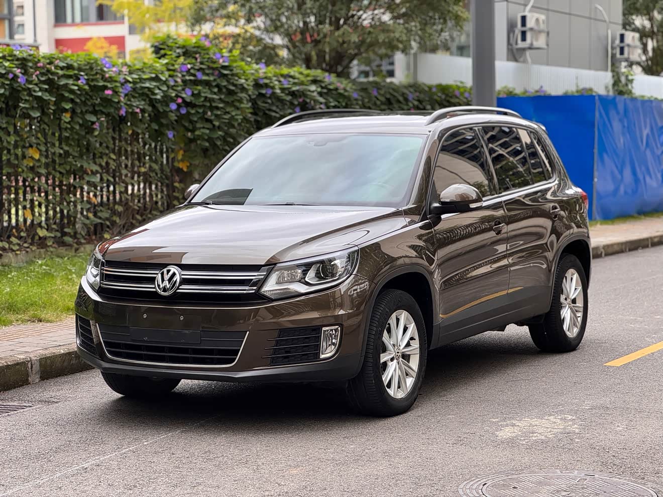 Volkswagen Tiguan 2018 car image 