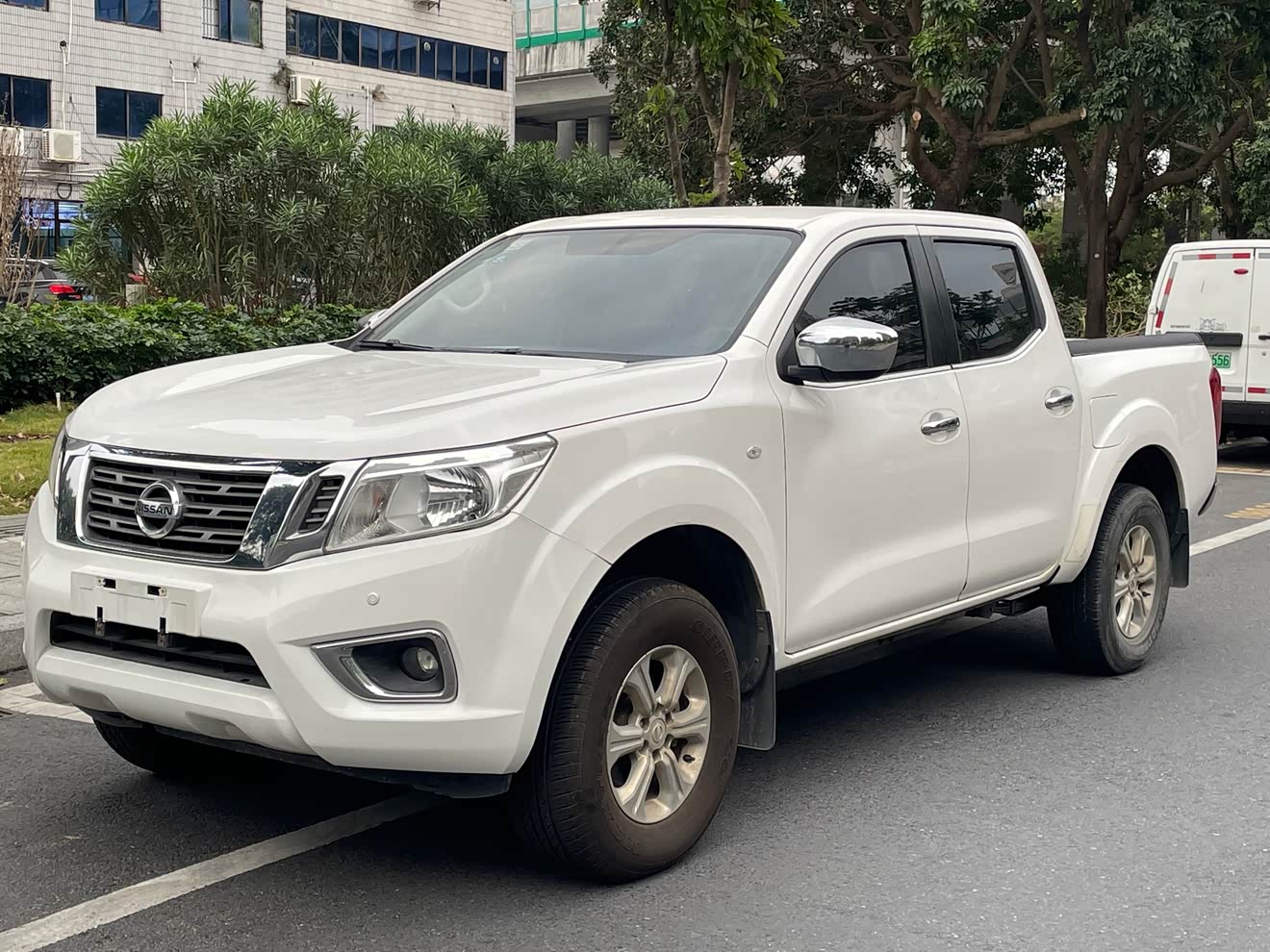 Nissan Navara 2018 汽车图片 