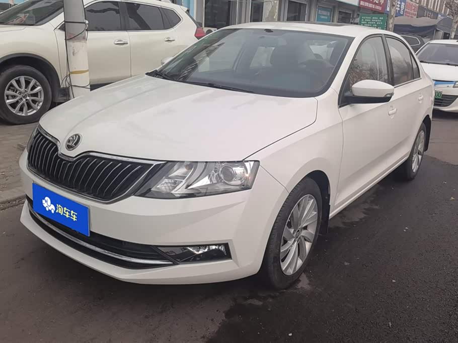 Skoda Rapid 2018 car image 