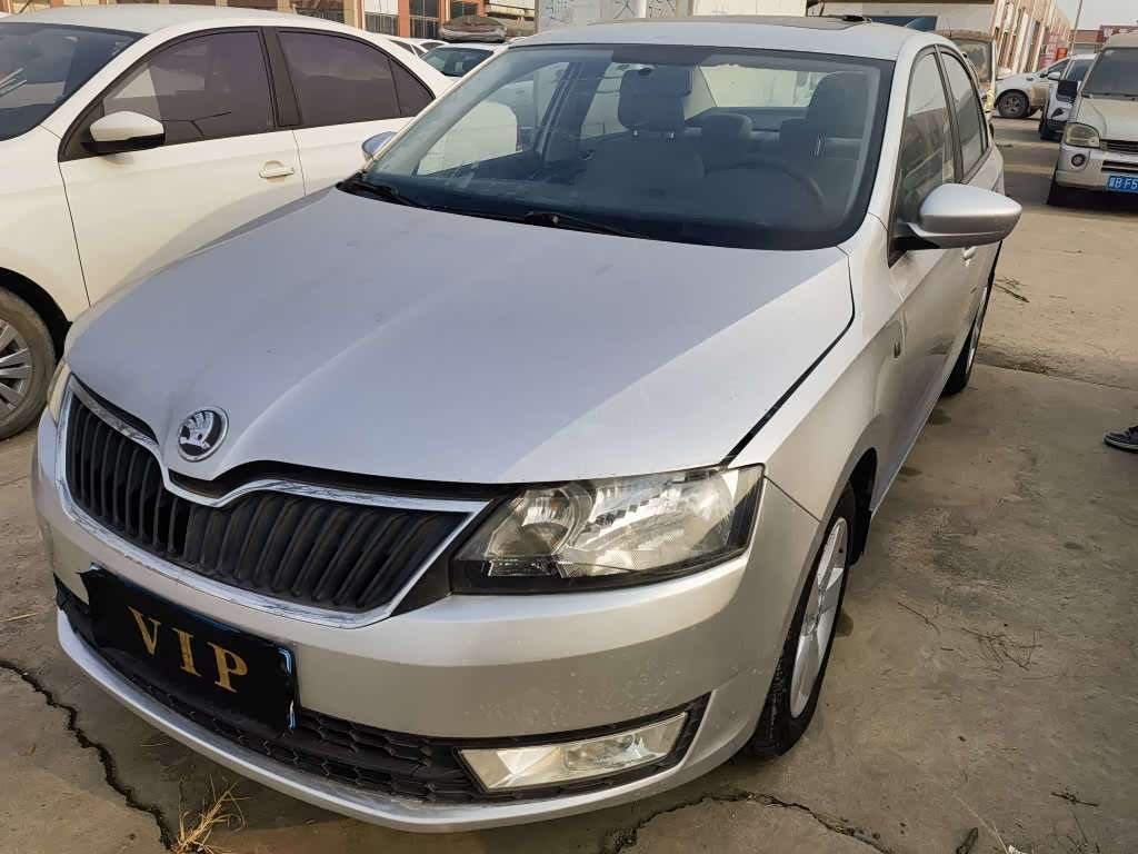 Skoda Rapid 2013 car image 