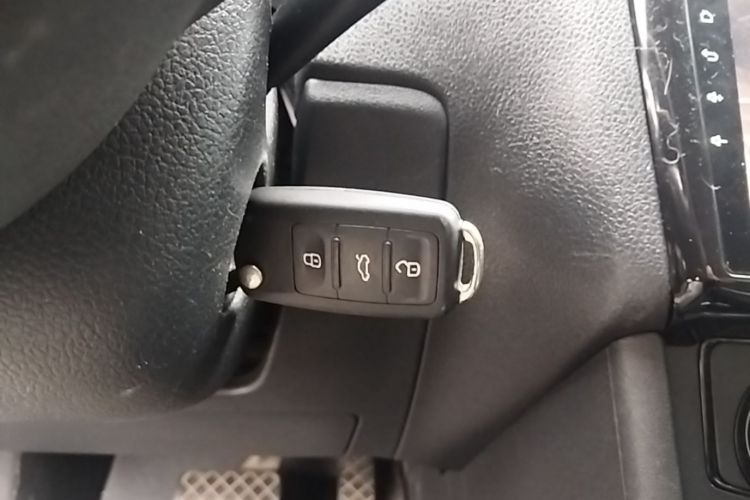Volkswagen Polo 2019 #9 Volkswagen Polo 2019 car image #9