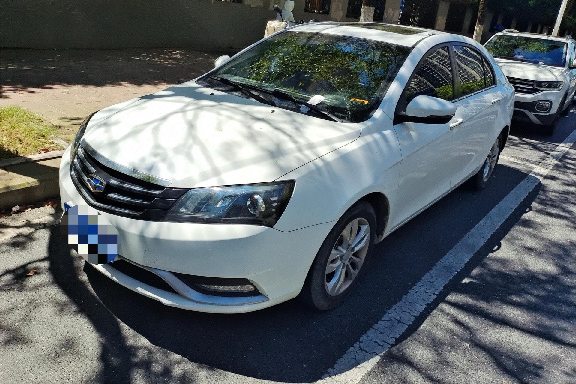 GEELY Emgrand 2015 car image 
