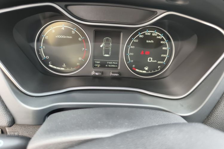 GEELY Vision X6 2017 immagine di auto #14