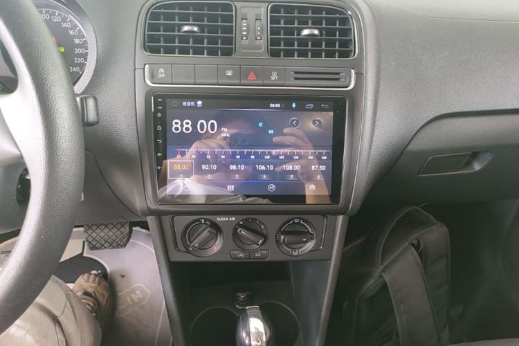 Volkswagen Polo 2019 #13 Volkswagen Polo 2019 car image #13
