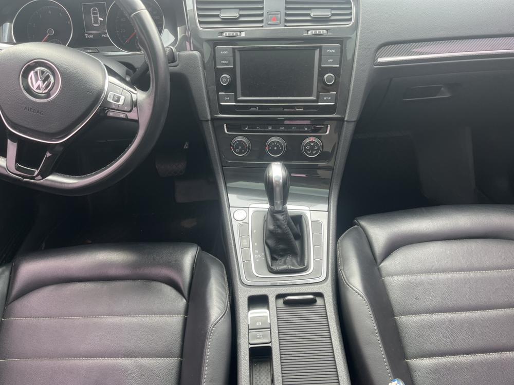 Volkswagen Golf 2019 #13 Volkswagen Golf 2019 car image #13