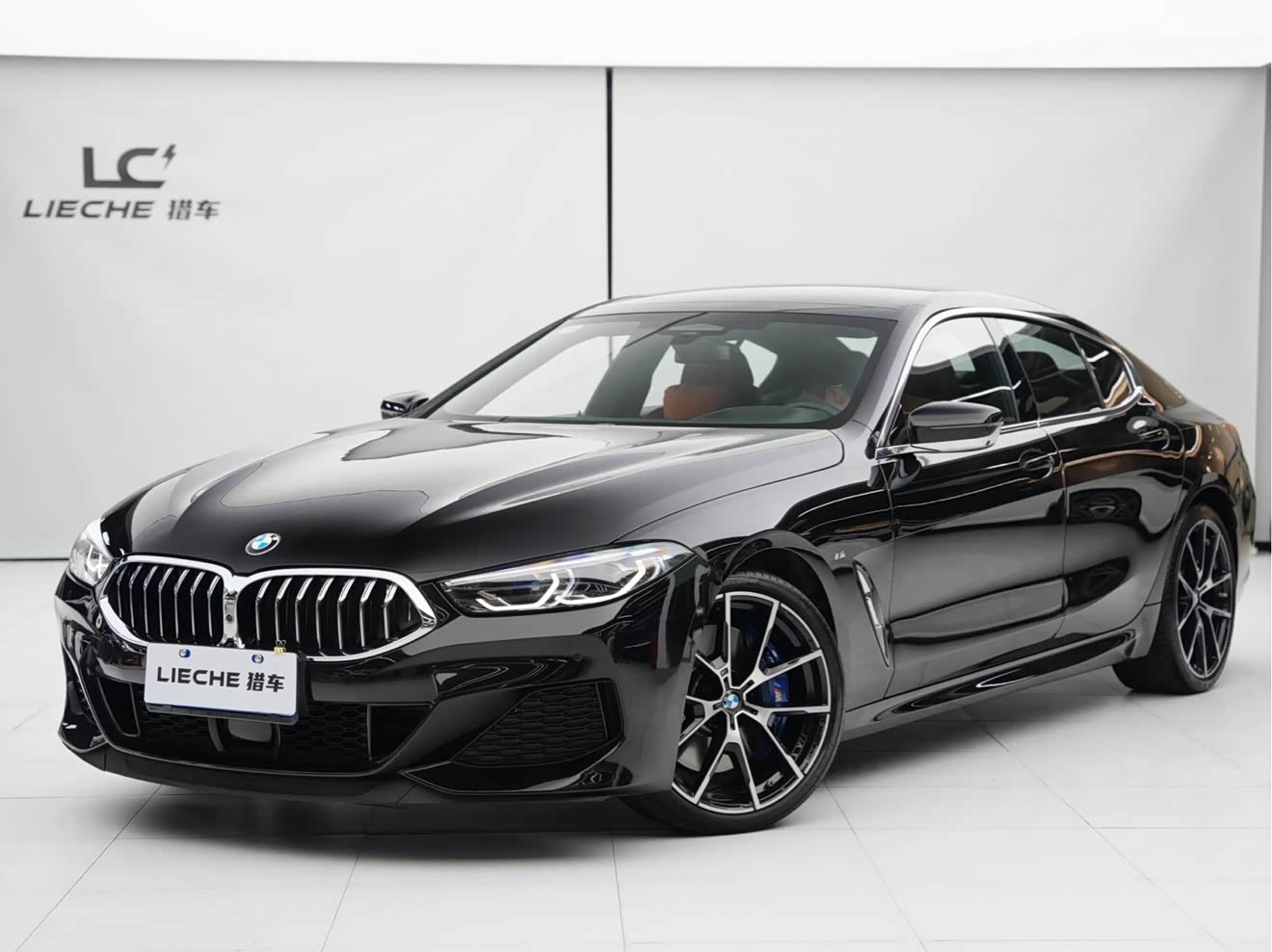 BMW 8 Series 2020 car image 
