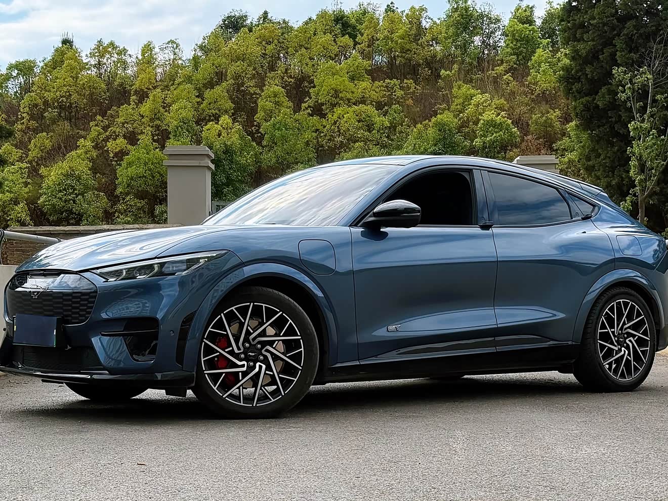 Ford Mustang Mach-E 2022 car image 