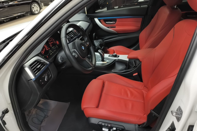 BMW 3 Series 2019 #15 BMW 3 Series 2019 car image #15