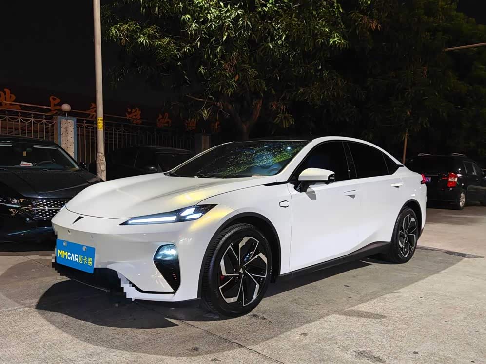 Deepal L07 2025 car image 