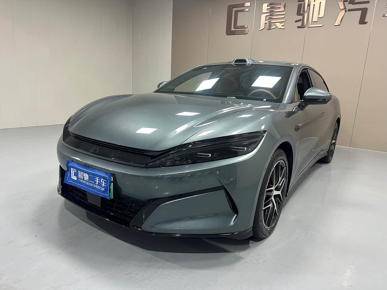 BYD HanL 2025 car image 