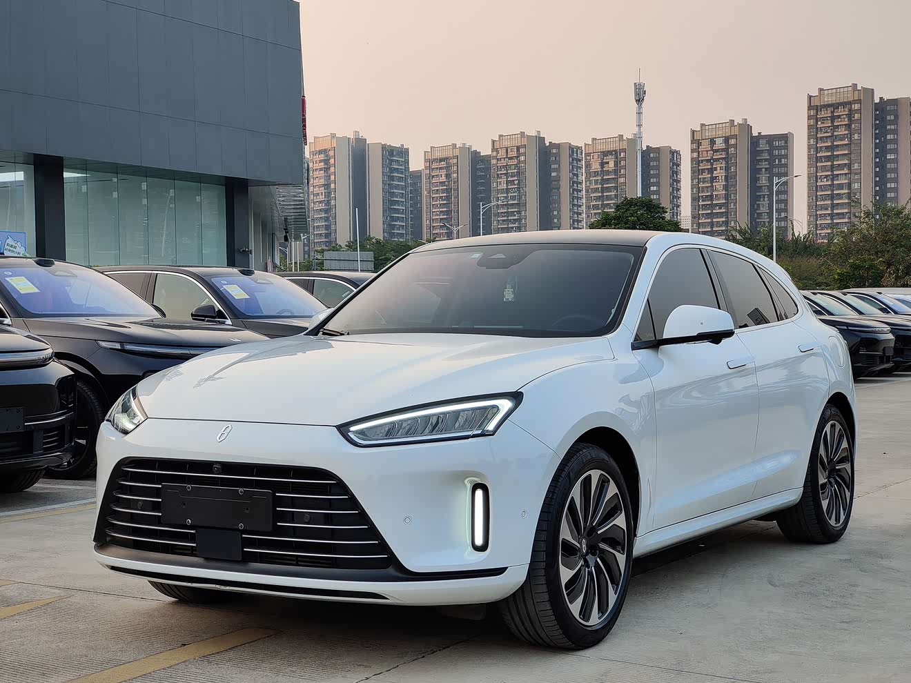2022 2022 car image