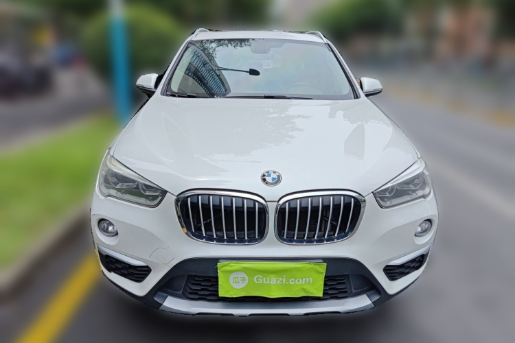 BMW X1 2018 #3 BMW X1 2018 car image #3