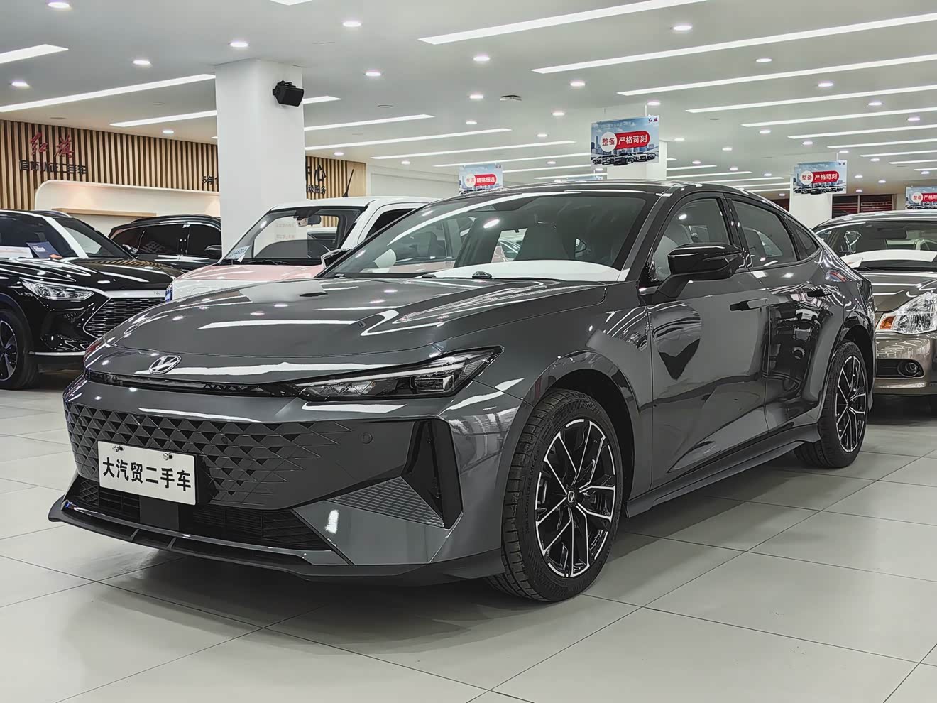 Changan UNI-V iDD 2025 car image 