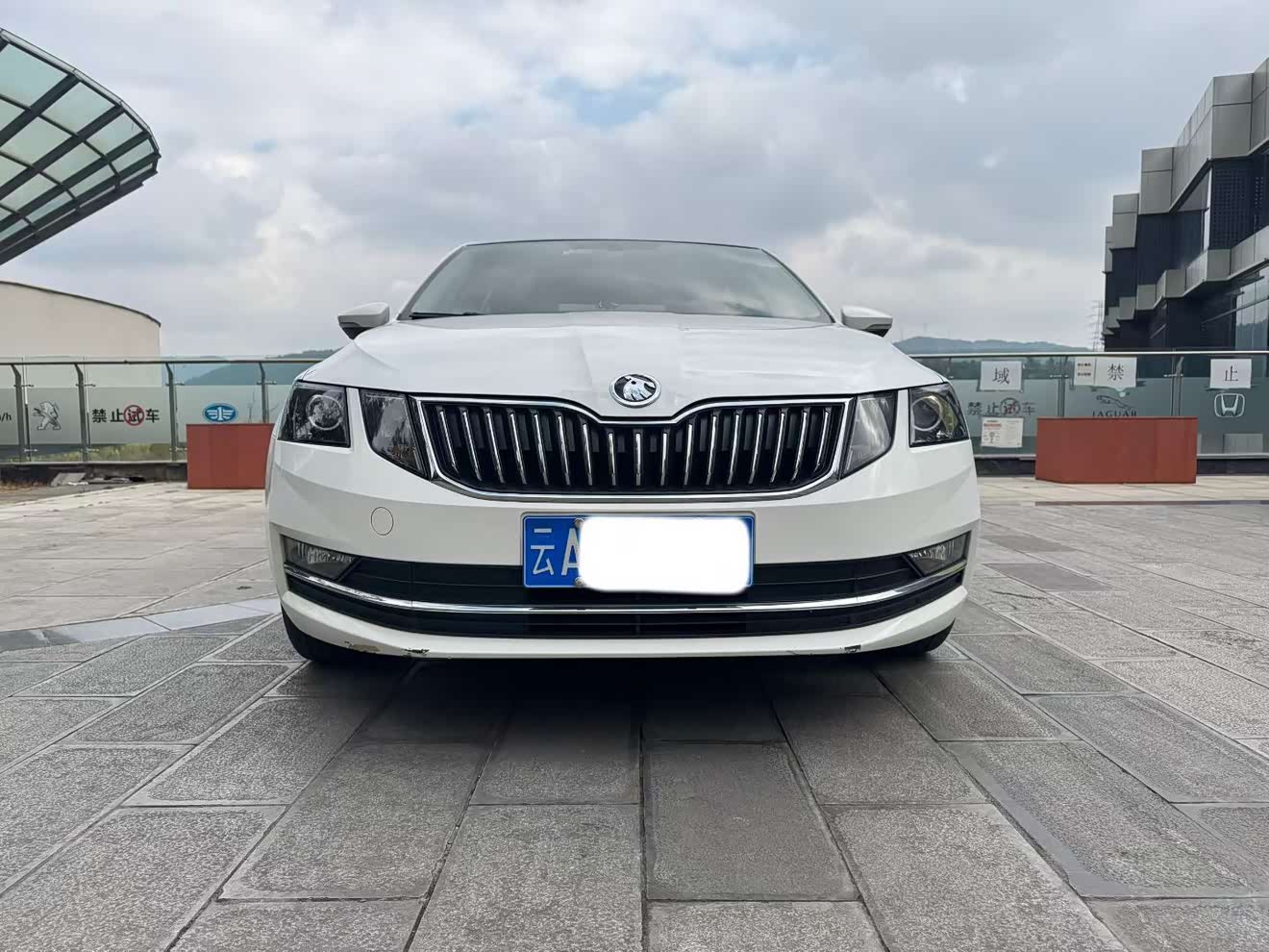 Skoda Octavia 2018 Skoda Octavia 2018 car image